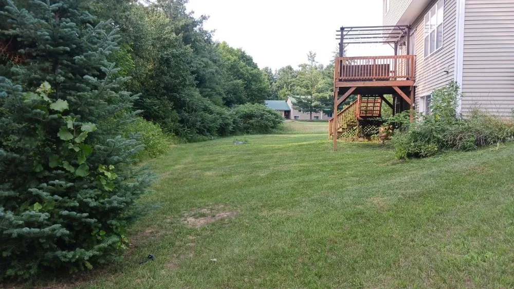 Top-rated garden landscaping in Burton, MI by Fresh Cut Lawn Care Service