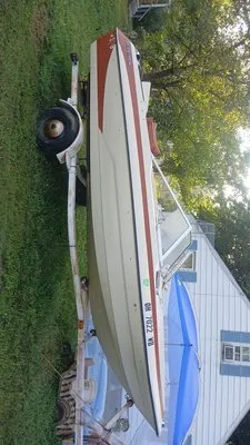 Fresh Cut Lawn Services Logo