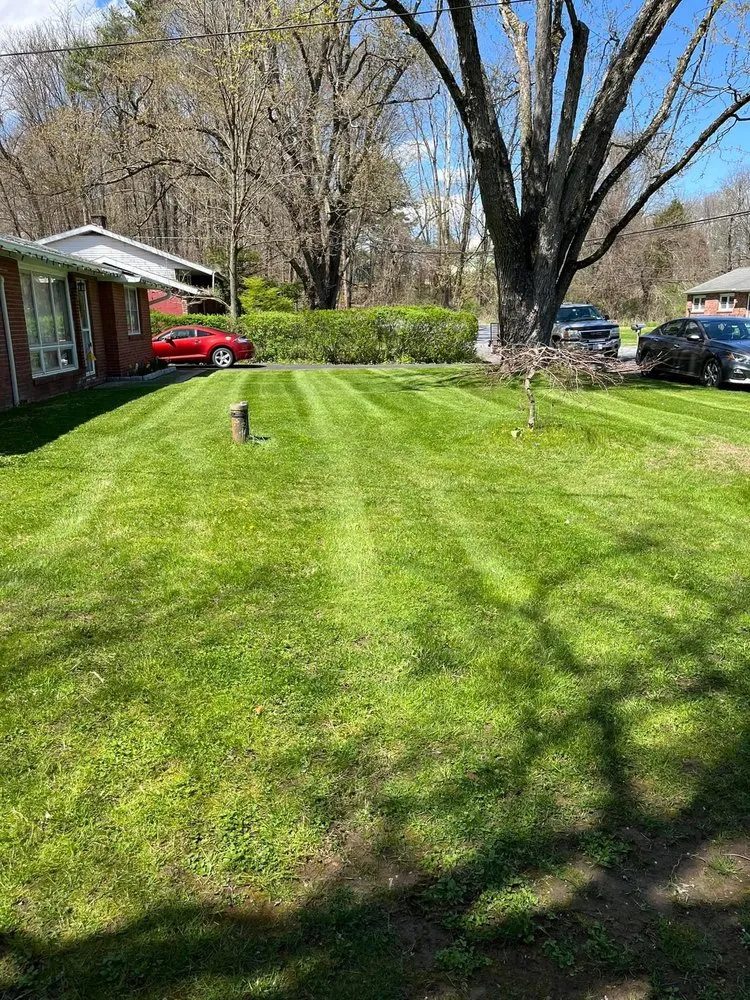 Custom yard maintenance in Ulster Park, NY by Fresh Cut Lawns & More