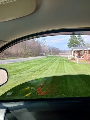 Fresh Cut Lawns Logo