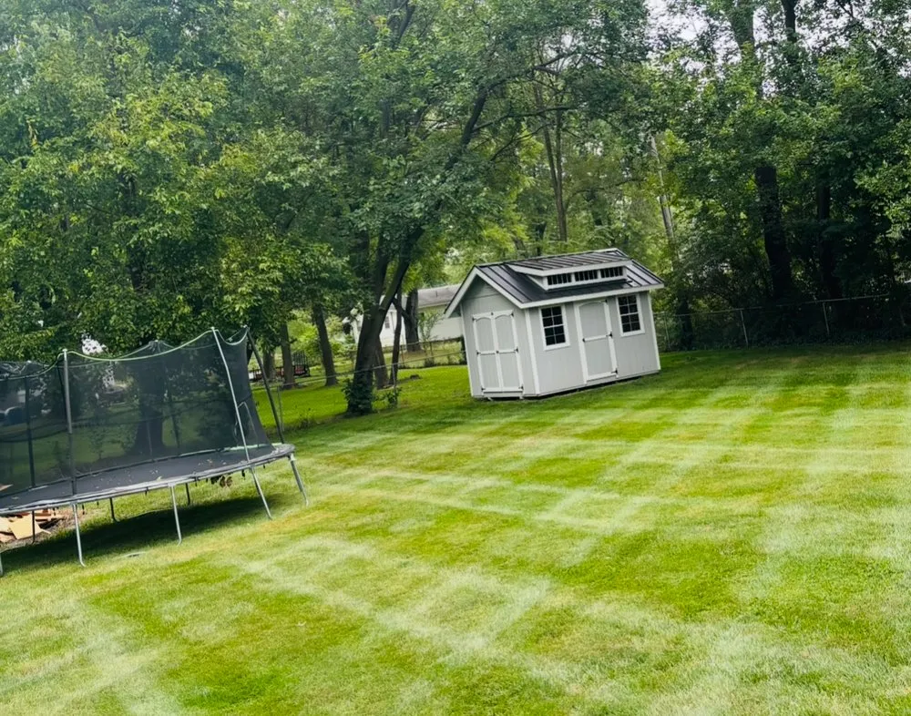 Expert outdoor landscaping experts serving Elkhart, IN - Fresh Cut Lawns