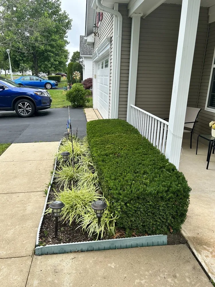 Trusted outdoor landscaping with custom design across Freehold, NJ - Fresh Cut Lawns