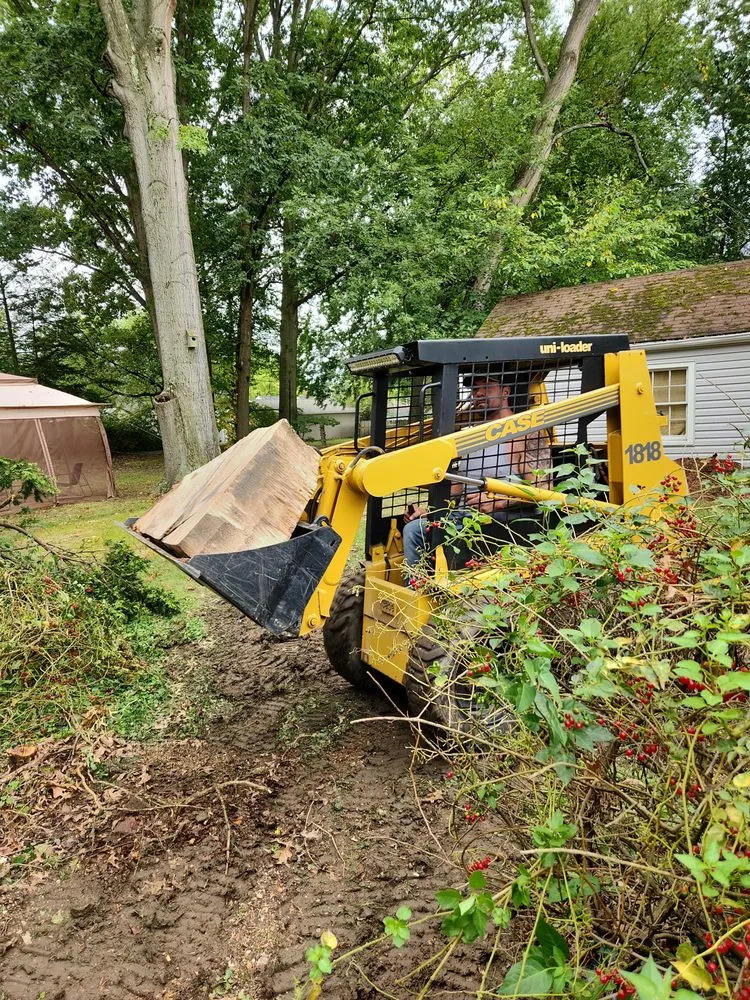 Trusted landscape installation for homes in Mineral Ridge, OH by Fresh Cut
