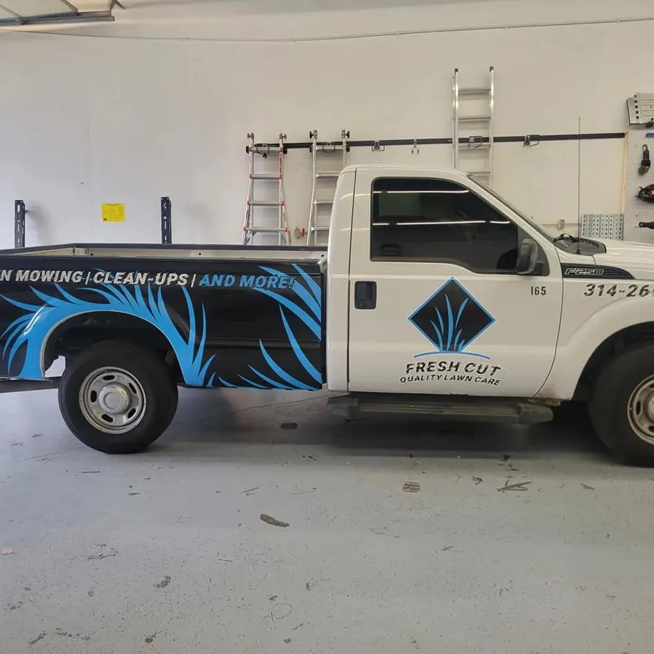 Custom lawn mowing service experts serving Florissant, MO - Fresh Cut Quality Lawn Care