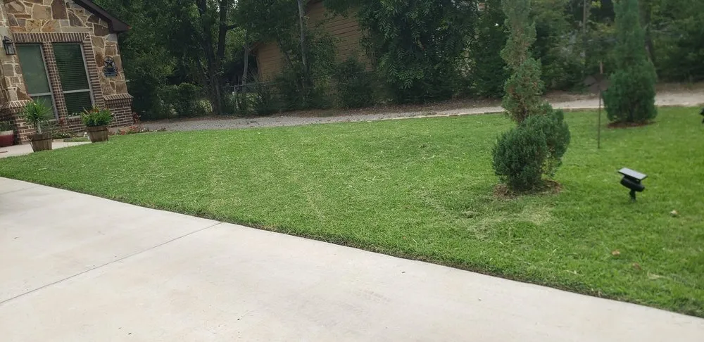 Professional yard maintenance in Forest Hill, TX by Fresh Cuts