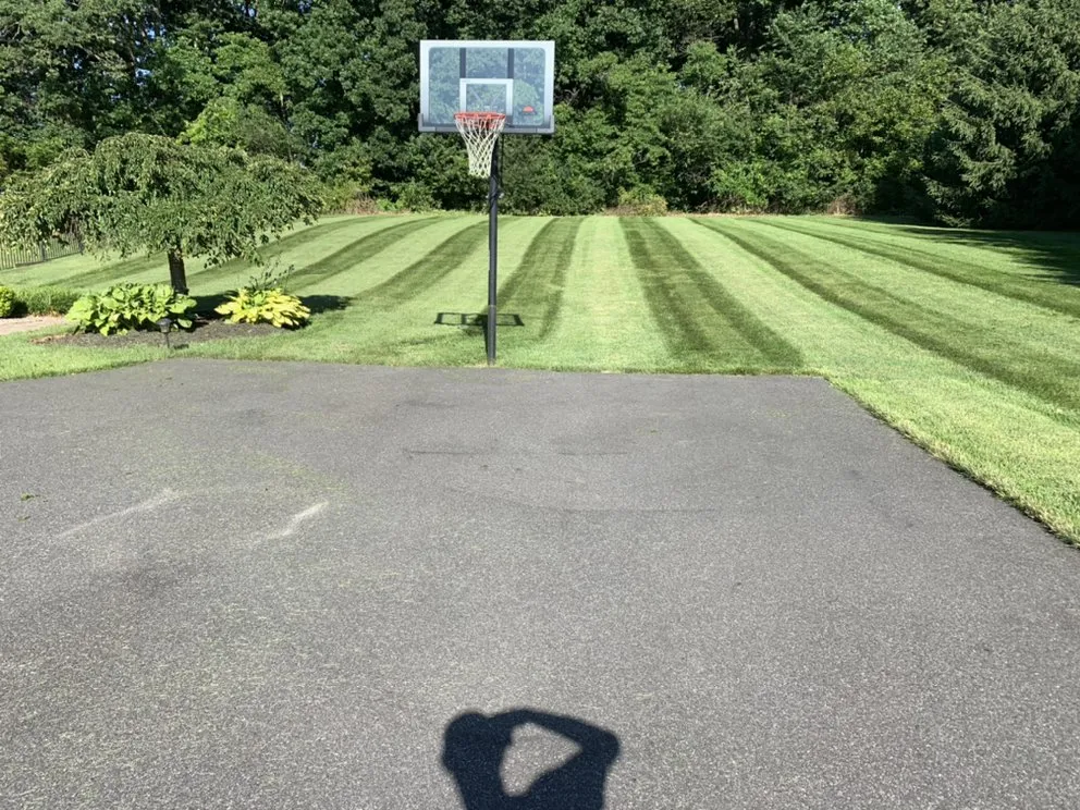 Reliable lawn care service in Allentown, PA by Fresh Cuts Lawn & Maintenance