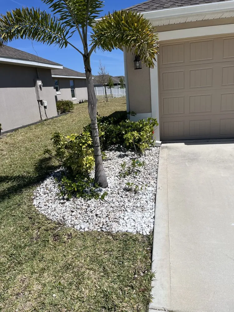 Reliable garden landscaping for homes across Palm Bay, FL - Fresh Cuts Lawn Care & Landscaping