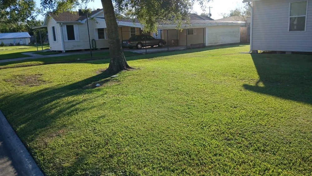 Reliable lawn mowing service for outdoor upgrades in Sulphur, LA by Fresh Cutz Lawn Care