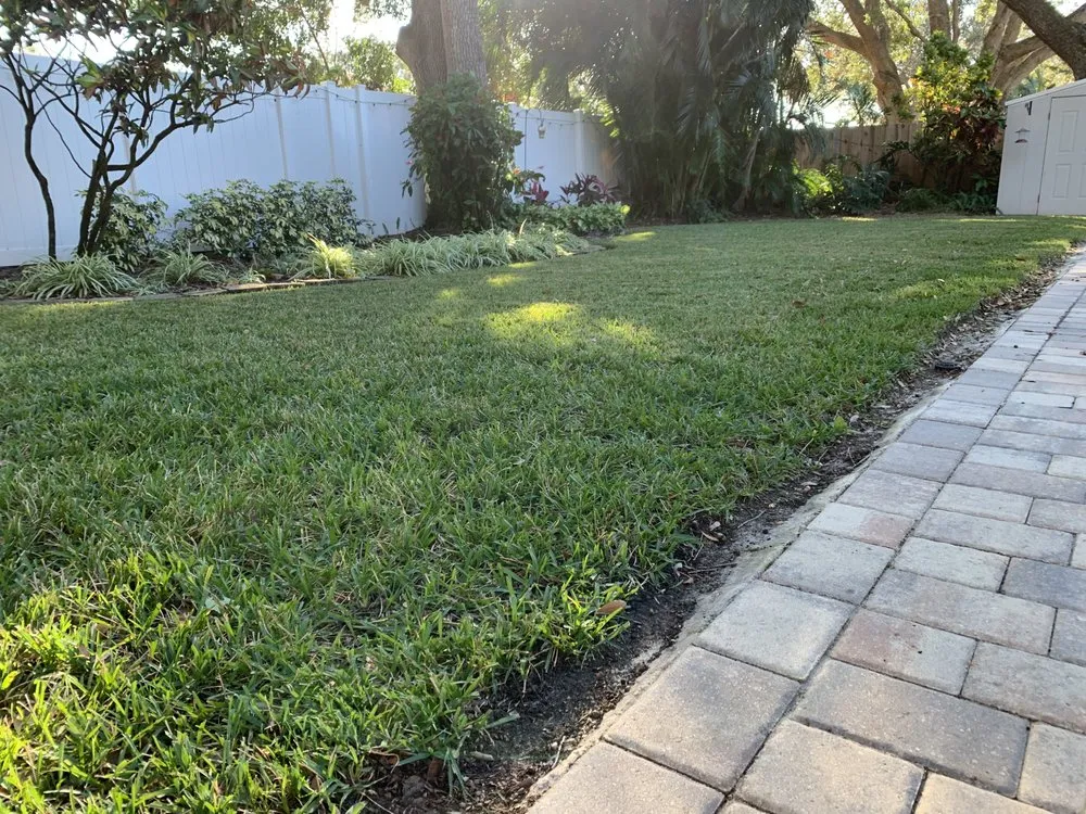 Local garden landscaping in St. Petersburg, FL - Fresh Cutz N Clean