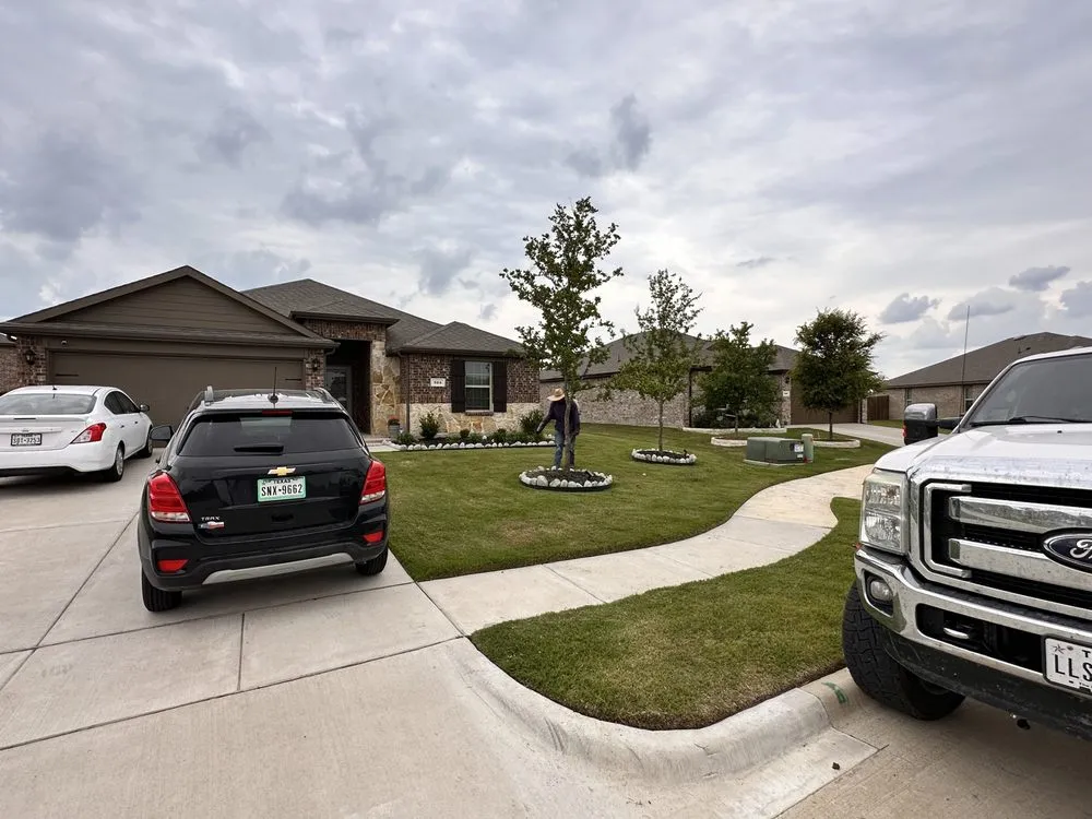 Affordable residential landscaping in Whitewright, TX by Fresh Cutz