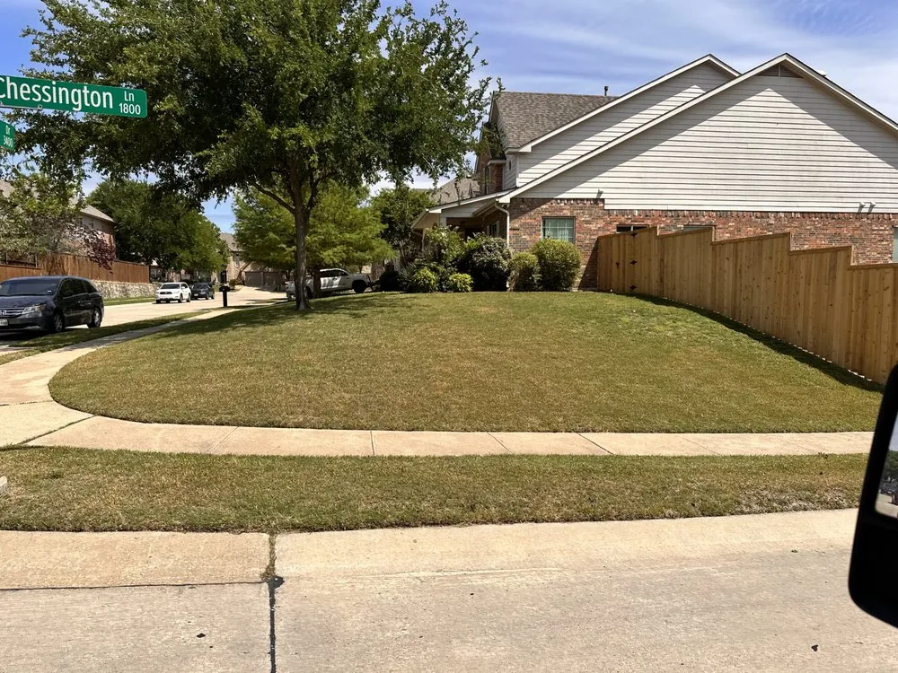 Professional lawn mowing service in Whitewright, TX - Fresh Cutz