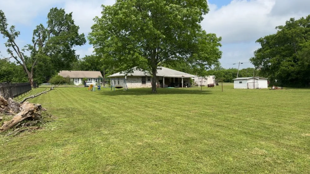 Expert yard maintenance for homes in Whitewright, TX by Fresh Cutz