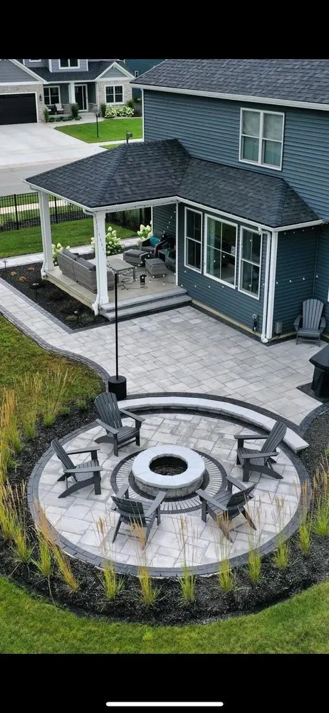 Professional landscaping services for year-round maintenance in Smyrna, DE by Fresh hardscaping