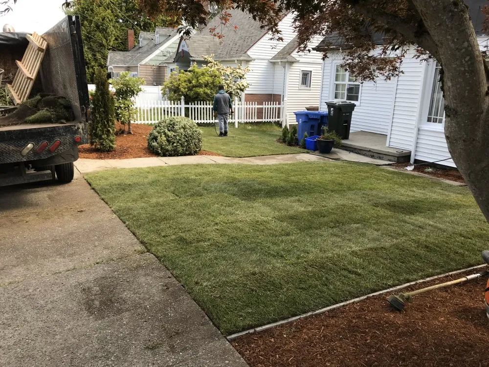 Affordable lawn care service experts serving Tacoma, WA - Fresh Lawn Landscaping