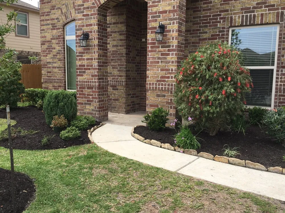 Local outdoor landscaping for outdoor upgrades across Houston, TX - Fresh Lawn Mowing Service