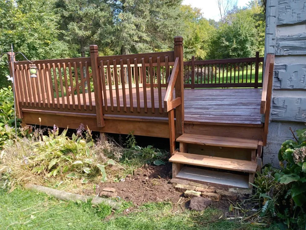 Expert yard maintenance experts serving Hartford, WI - Fresh Looks