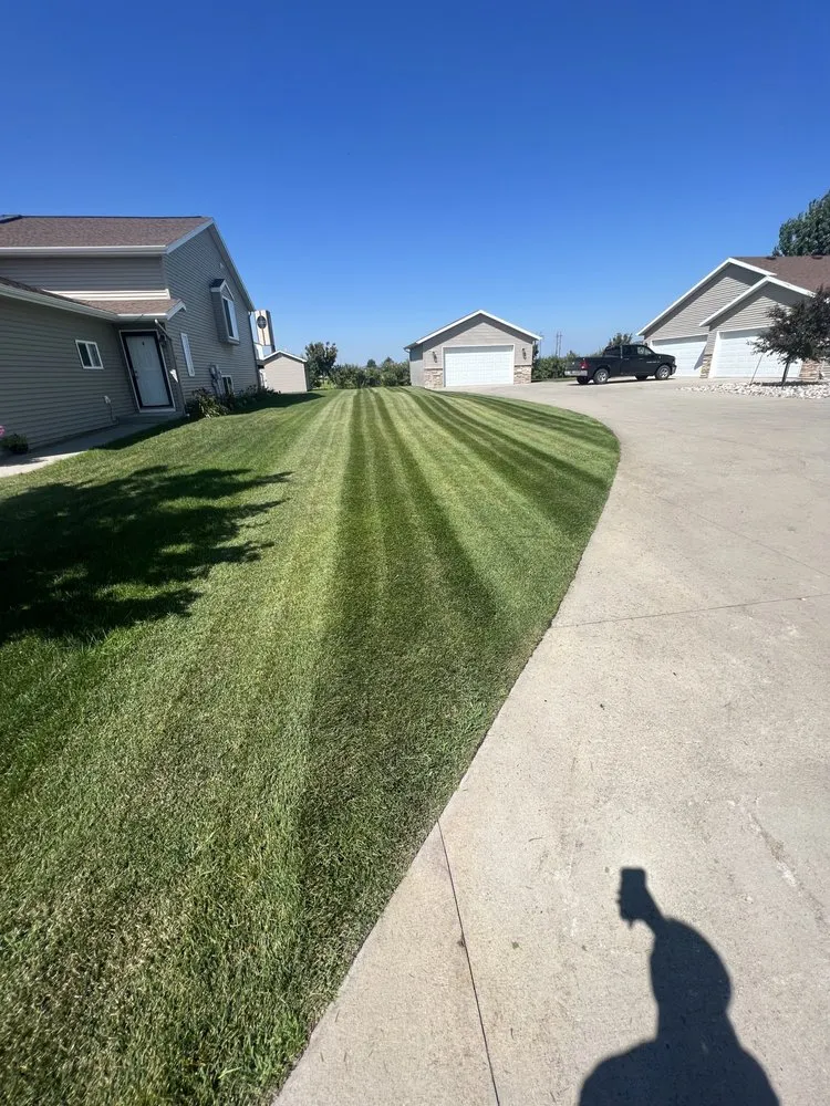 Trusted lawn care service experts serving Moorhead, MN - Fresh Mows Landscaping