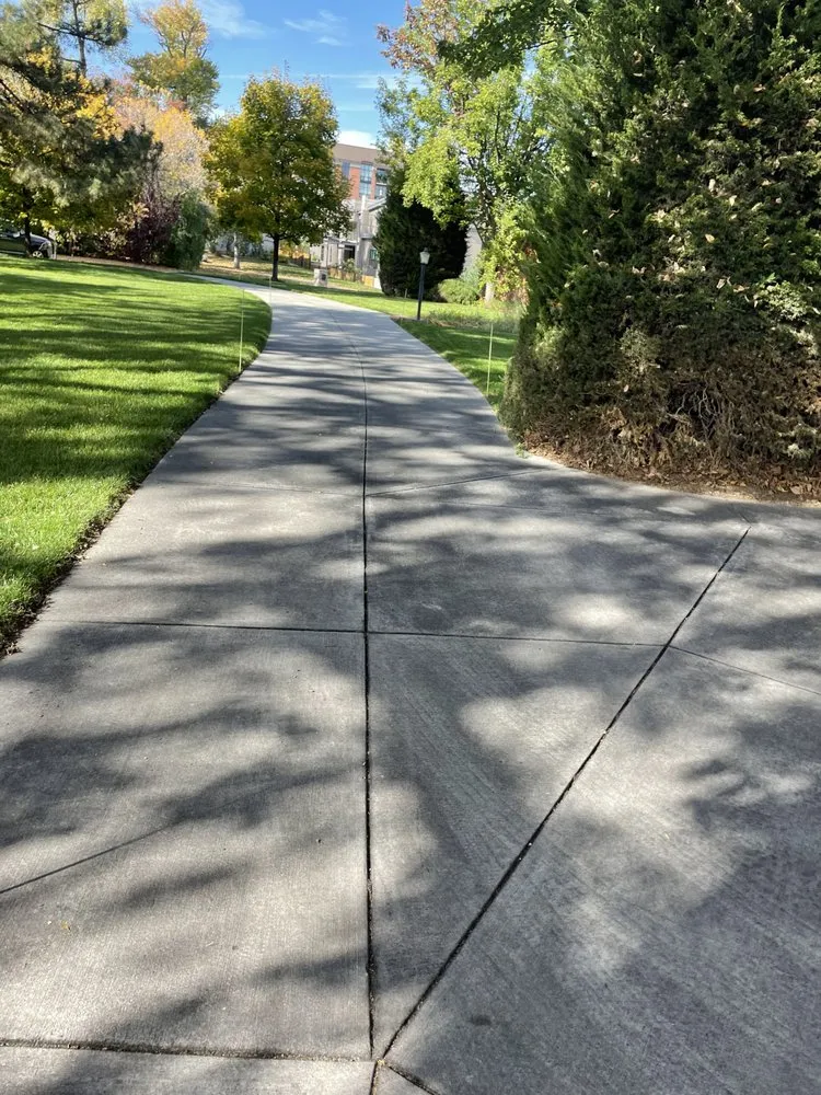 Local lawn mowing service near you in Brighton, CO by Fresh Mowz