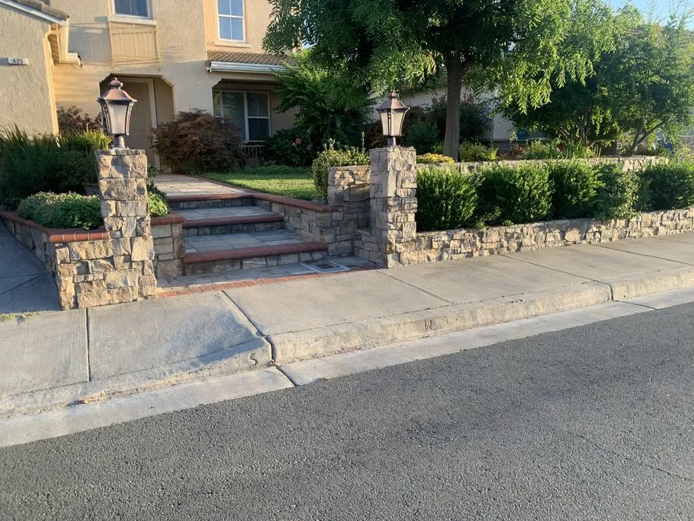 Top-rated yard maintenance for beautiful yards in Vallejo, CA by Fresh Start Landscaping