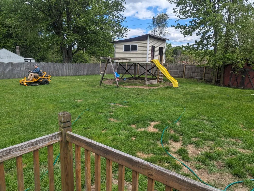 Reliable lawn care service in Holland, OH - Fresh Start Lawn Care & Junk Removal