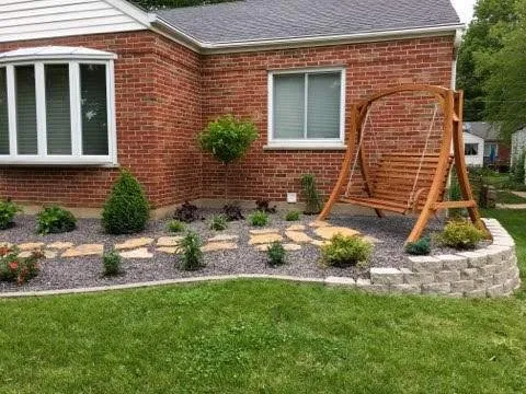 Local yard cleanup service in St. Louis, MO - Fresh Start Outdoors