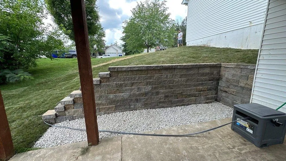 Top-rated lawn care service experts serving St. Louis, MO - Fresh Start Outdoors