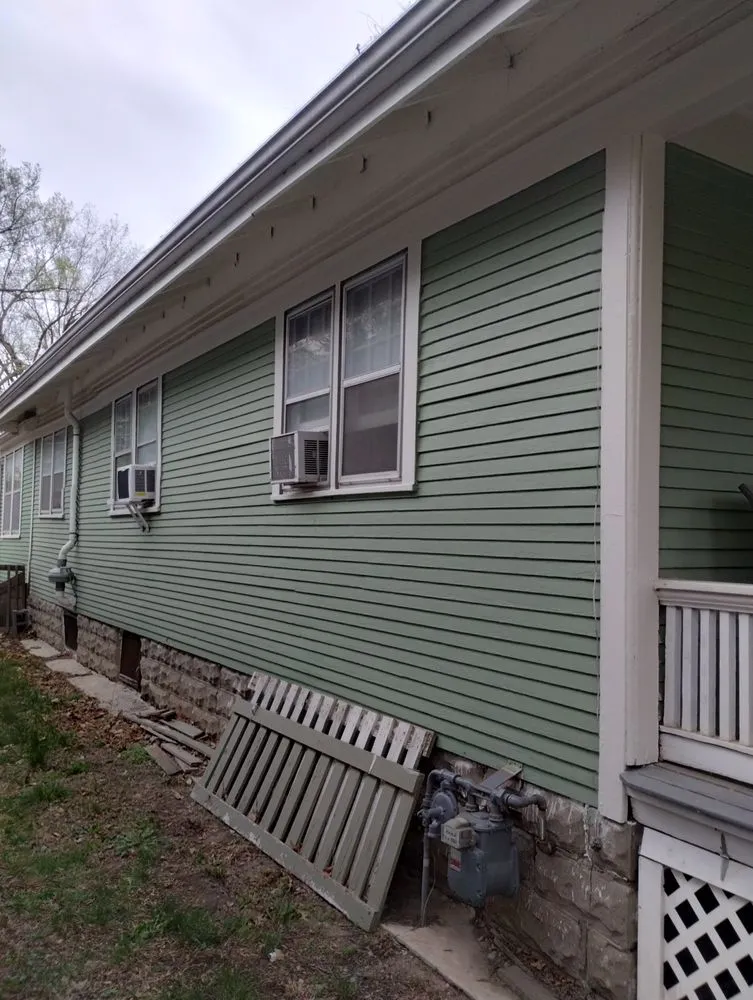 Professional garden landscaping in Lincoln, NE - Fresh Start Painting