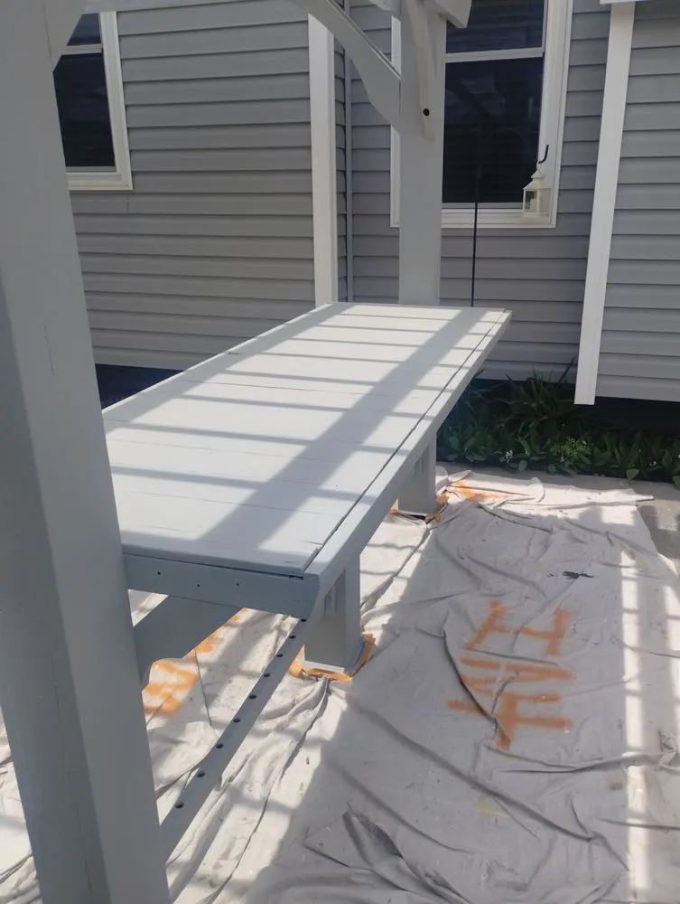 Affordable lawn care service experts serving Lincoln, NE - Fresh Start Painting