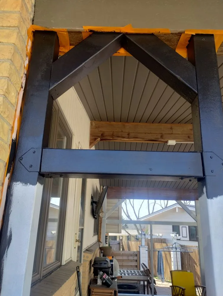 Top-rated residential landscaping in Lincoln, NE by Fresh Start Painting