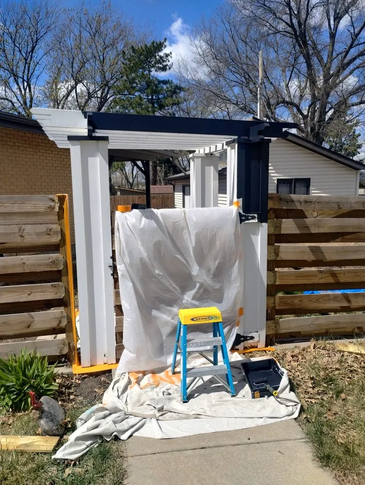 Local yard cleanup service for beautiful yards in Lincoln, NE by Fresh Start Painting