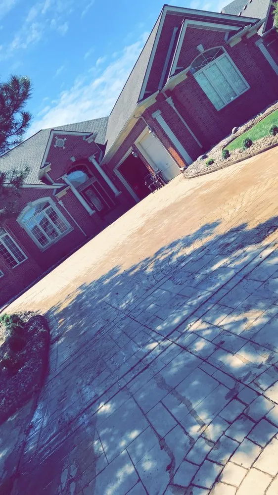 Professional garden landscaping in Utica, MI - Fresh Water Landscaping & Design's