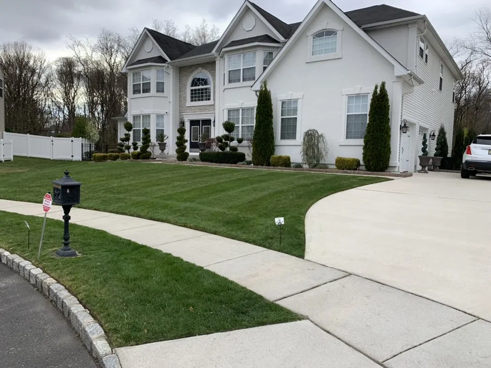 Professional garden landscaping in Bridgeton, NJ - Fresh Wave Landscaping