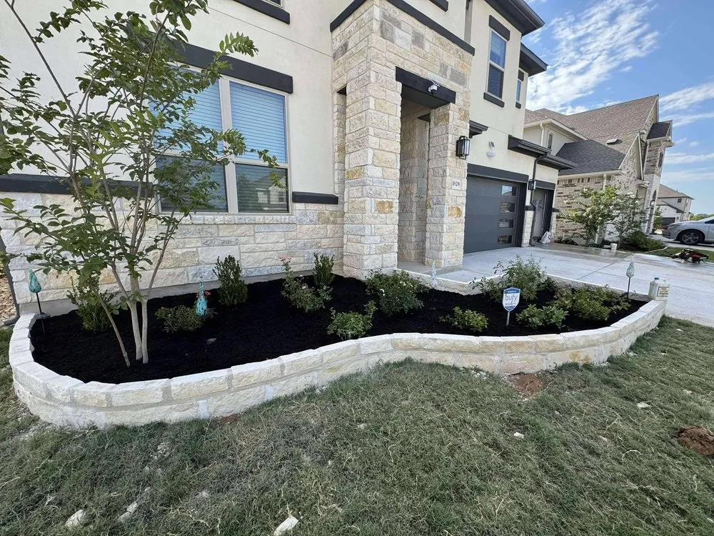 Professional lawn mowing service in Austin, TX - Fresh Yard Landscaping