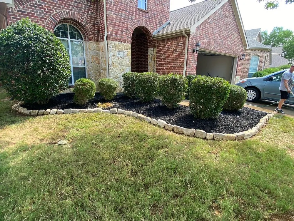 Local yard maintenance experts serving Flower Mound, TX - Freshblades Landscaping