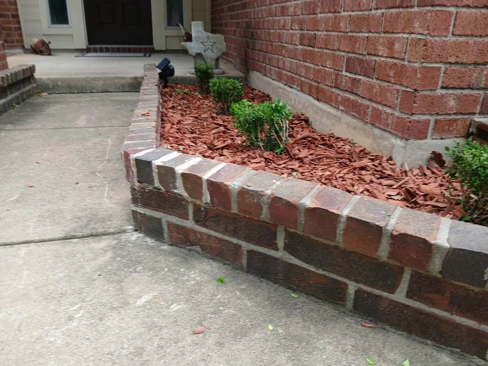 Reliable lawn care service for homes across Kyle, TX - FreshCutz