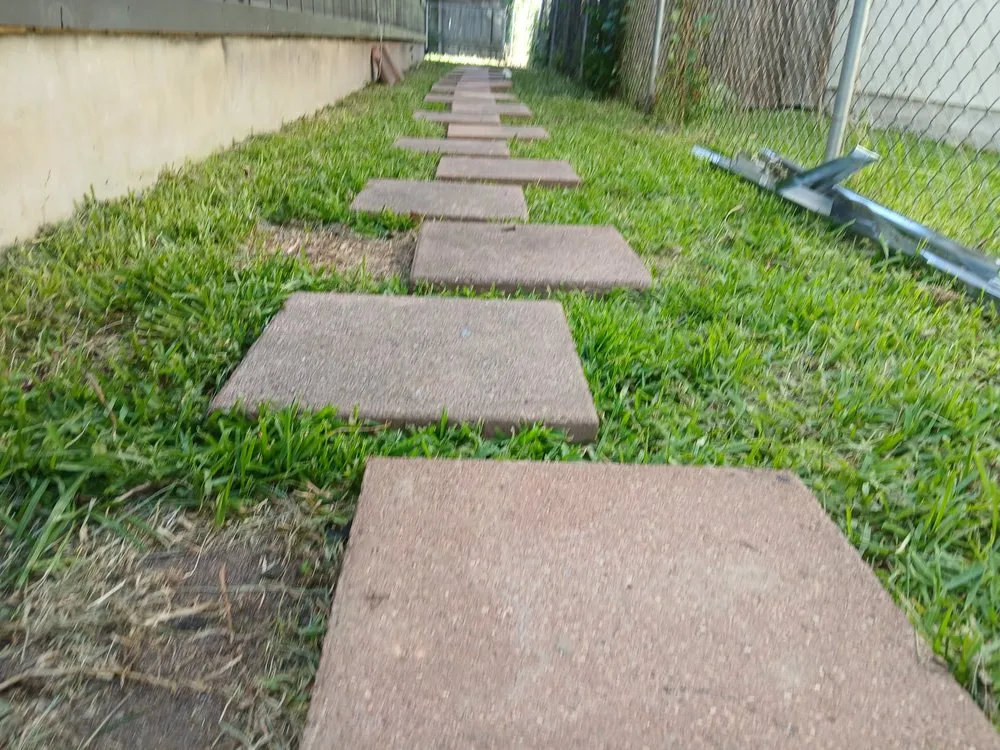 Local outdoor landscaping in Kyle, TX - FreshCutz