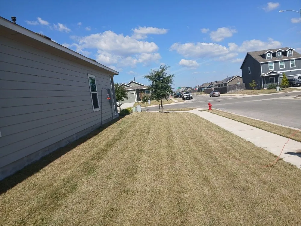 Expert garden landscaping for residential properties in Kyle, TX by FreshCutz