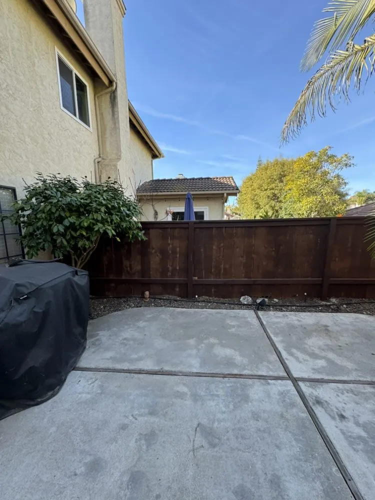 Reliable landscaping services experts serving Encinitas, CA - Freshland Landscaping and Construction