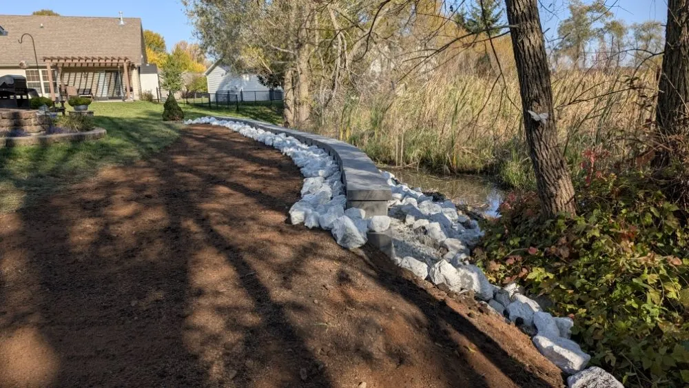 Custom landscape design experts serving Noblesville, IN - Freshscape