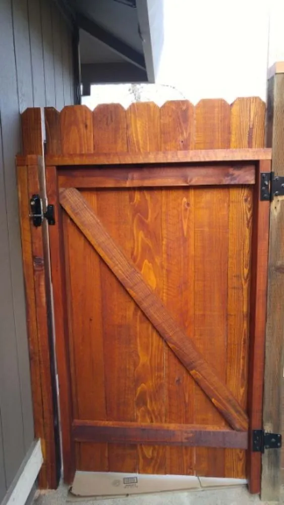 Professional outdoor landscaping for beautiful yards in Fresno, CA by Fresno Gardener