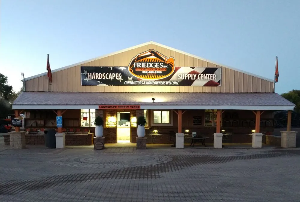 Custom yard maintenance experts serving Lakeville, MN - Friedges Landscaping