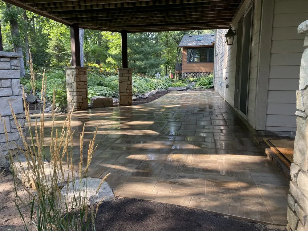 Professional garden landscaping in Maplewood, MN - Friedrich Landscape