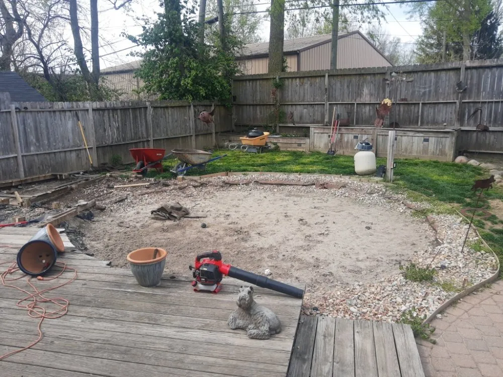 Affordable landscaping services for residential properties in Indianapolis, IN by Friendly Brinleys Landscaping