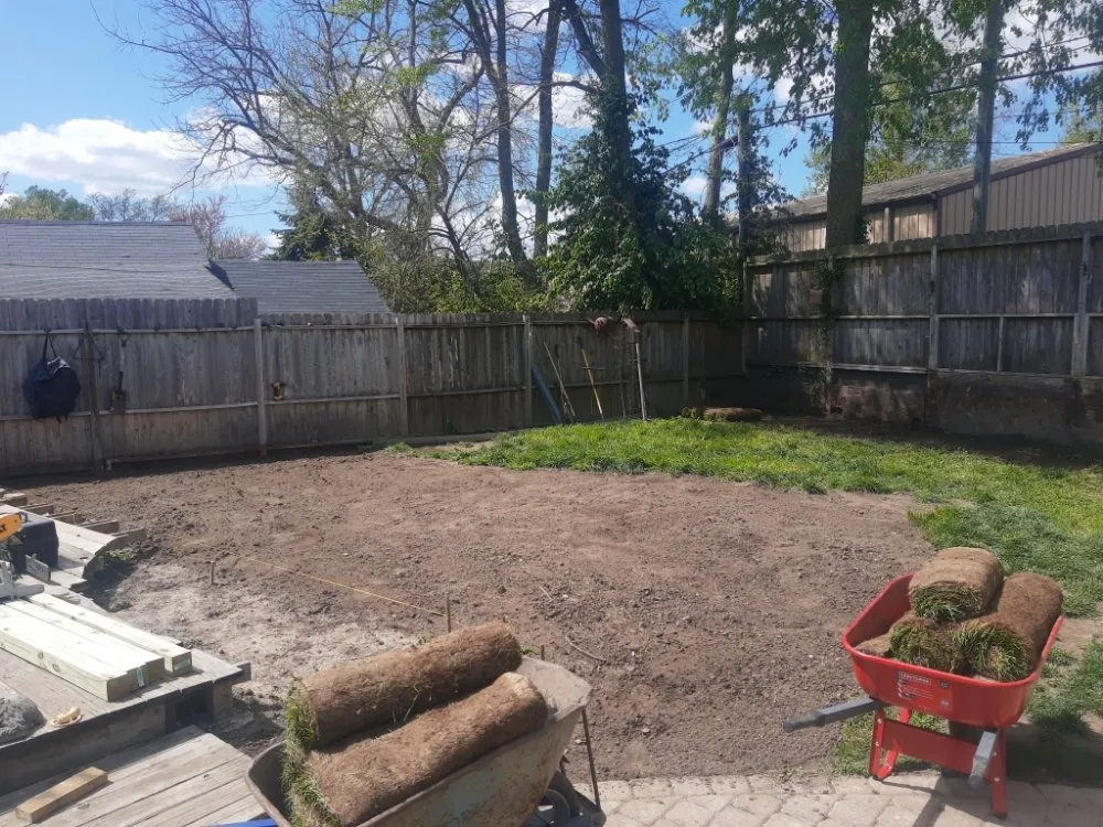 Custom outdoor landscaping experts serving Indianapolis, IN - Friendly Brinleys Landscaping