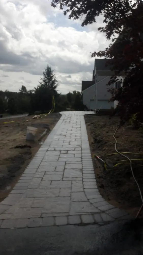 Local yard cleanup service experts serving Peekskill, NY - Friendly Lawn Care