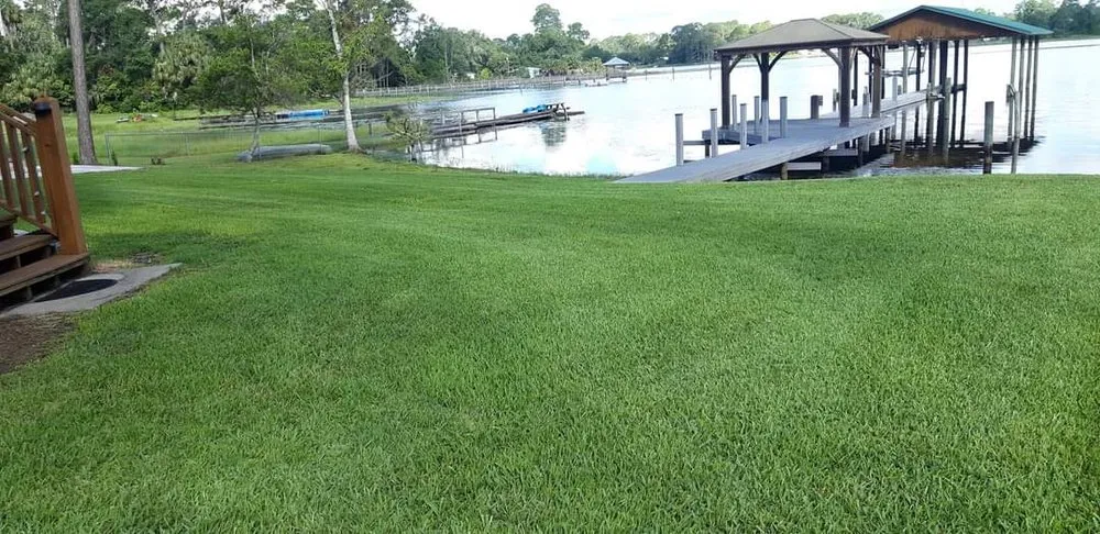 Affordable lawn mowing service in Fruitland, FL - Friendly's Lawn service