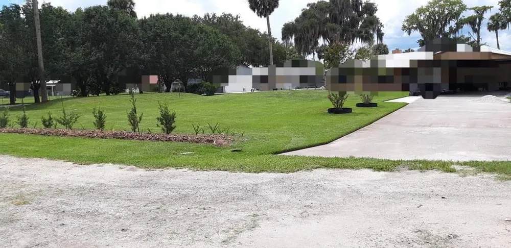 Custom garden landscaping for residential properties across Fruitland, FL - Friendly's Lawn service