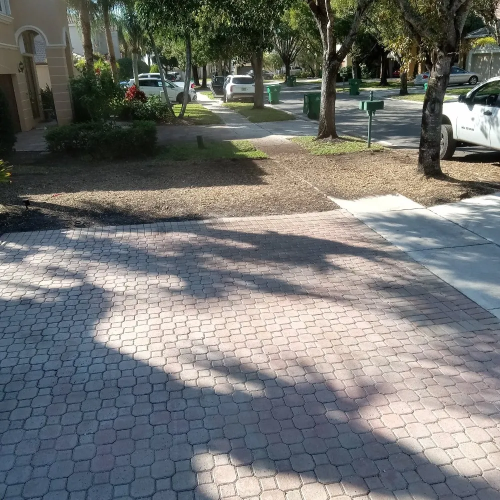 Affordable residential landscaping in Miami, FL by Friends Lawn Service