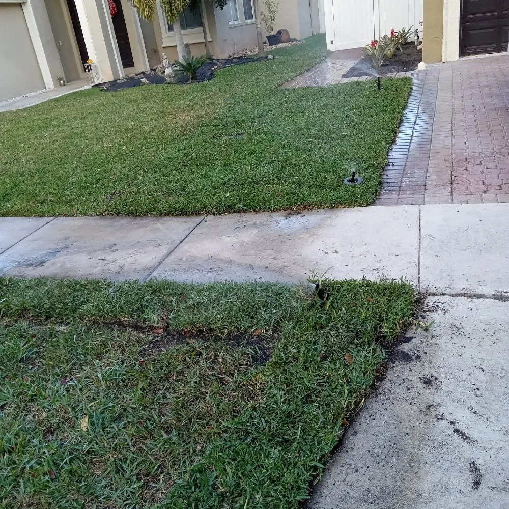 Custom lawn mowing service for residential properties across Miami, FL - Friends Lawn Service