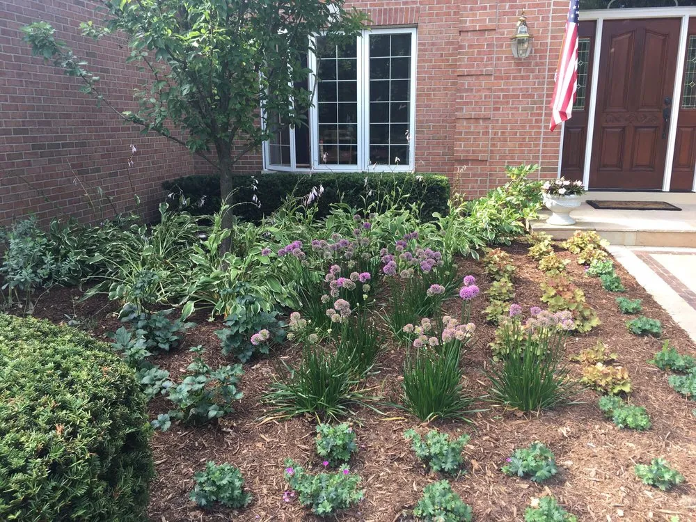 Local residential landscaping experts serving Saint Charles, IL - Fritz Landscape Contractors